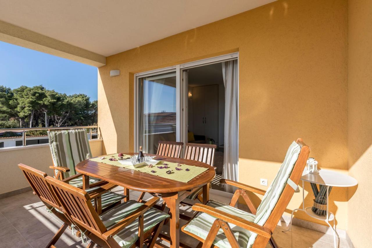 Apart Sa Terasom 250M Od Plaze,Parking,Wi Fi,Rostilj Trogir Dış mekan fotoğraf