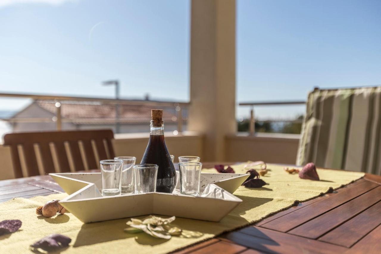 Apart Sa Terasom 250M Od Plaze,Parking,Wi Fi,Rostilj Trogir Dış mekan fotoğraf