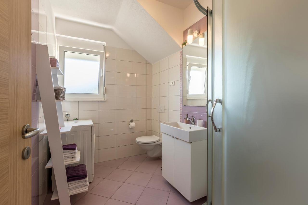 Apart Sa Terasom 250M Od Plaze,Parking,Wi Fi,Rostilj Trogir Dış mekan fotoğraf
