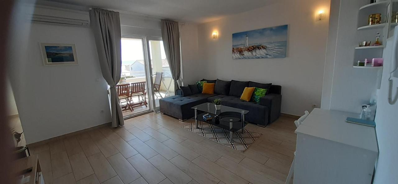 Apart Sa Terasom 250M Od Plaze,Parking,Wi Fi,Rostilj Trogir Dış mekan fotoğraf