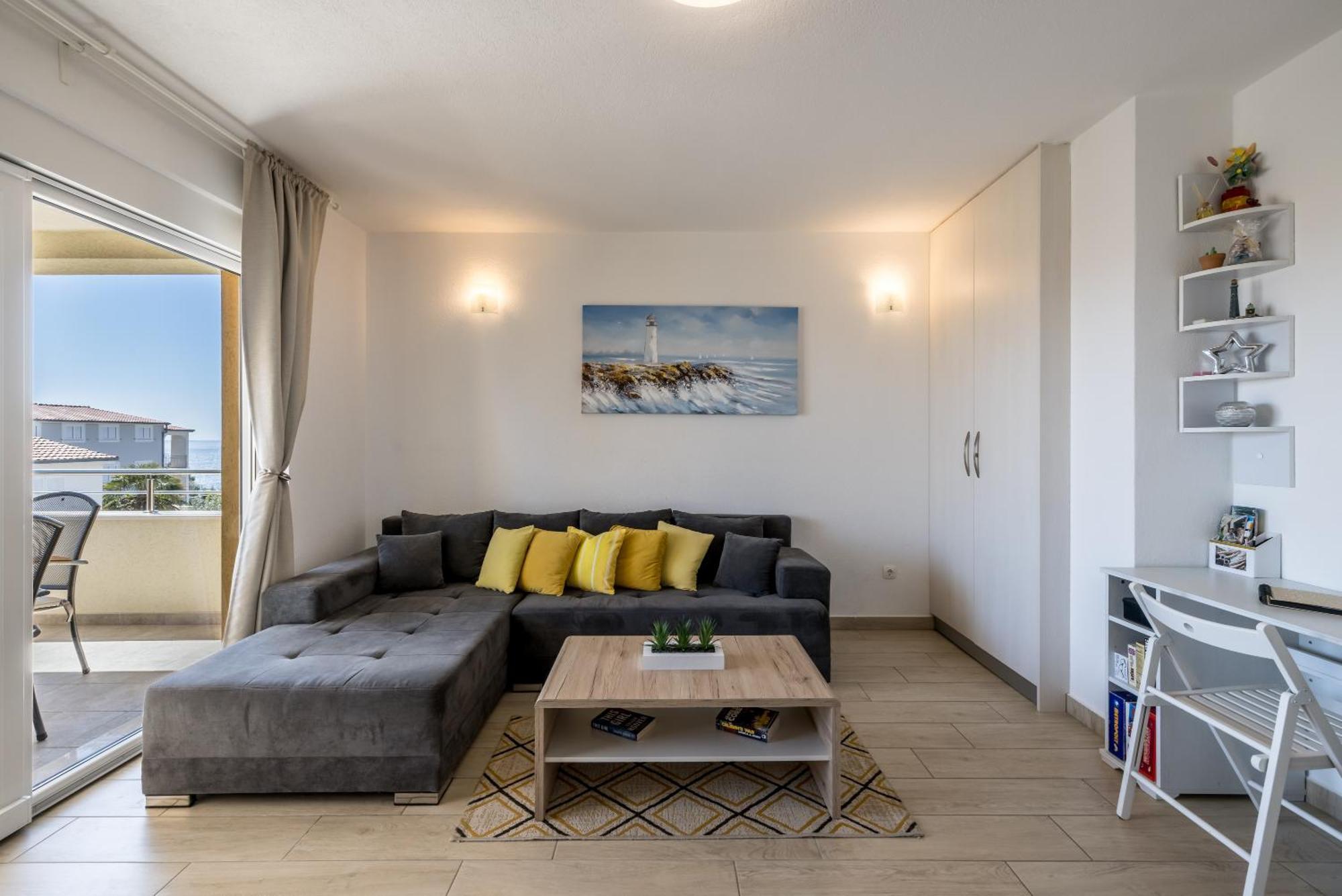 Apart Sa Terasom 250M Od Plaze,Parking,Wi Fi,Rostilj Trogir Dış mekan fotoğraf