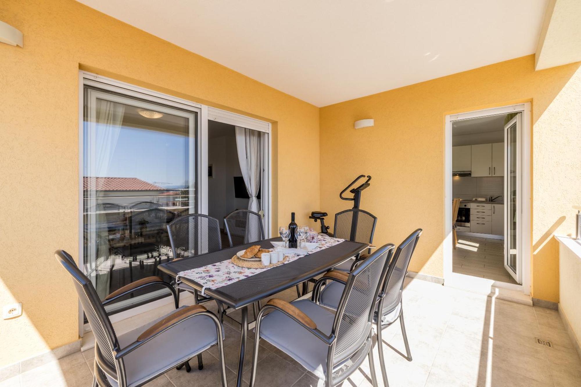 Apart Sa Terasom 250M Od Plaze,Parking,Wi Fi,Rostilj Trogir Dış mekan fotoğraf